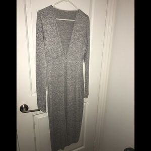 Long sleeve grey, deep neck Wilfred dress